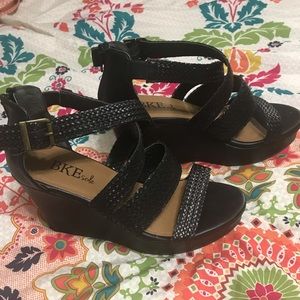 Black BKE Sole Wedges Sz 7.5